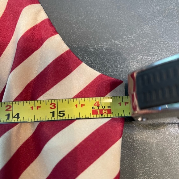 Cute striped dress perfect for summer brand is LOFT size 4 red and white. - Picture 4 of 6